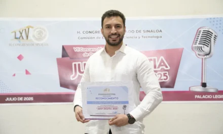 JULIO CÉSAR VALDEZ GANA CONCURSO ESTATAL DE ORATORIA “JUAN ESCUTIA”