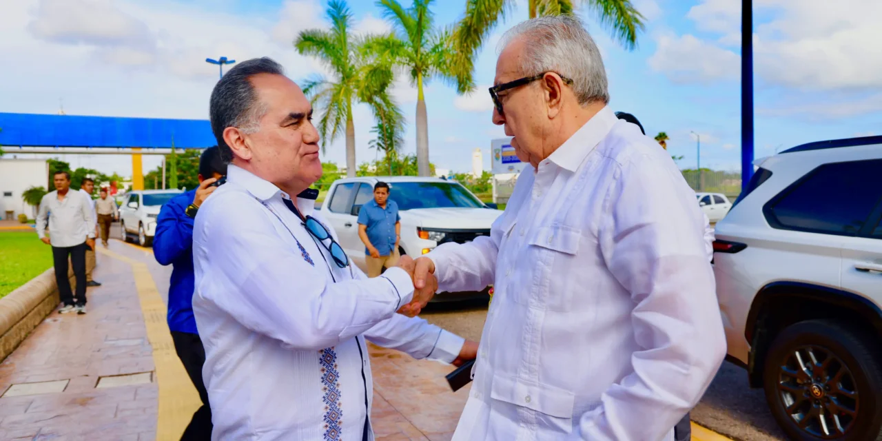 ATESTIGUA GOBERNADOR ROCHA LA FIRMA DEL CONVENIO DE COLABORACIÓN UNIVERSIDAD AUTÓNOMA SINALOA – AYUNTAMIENTO DE CULIACÁN