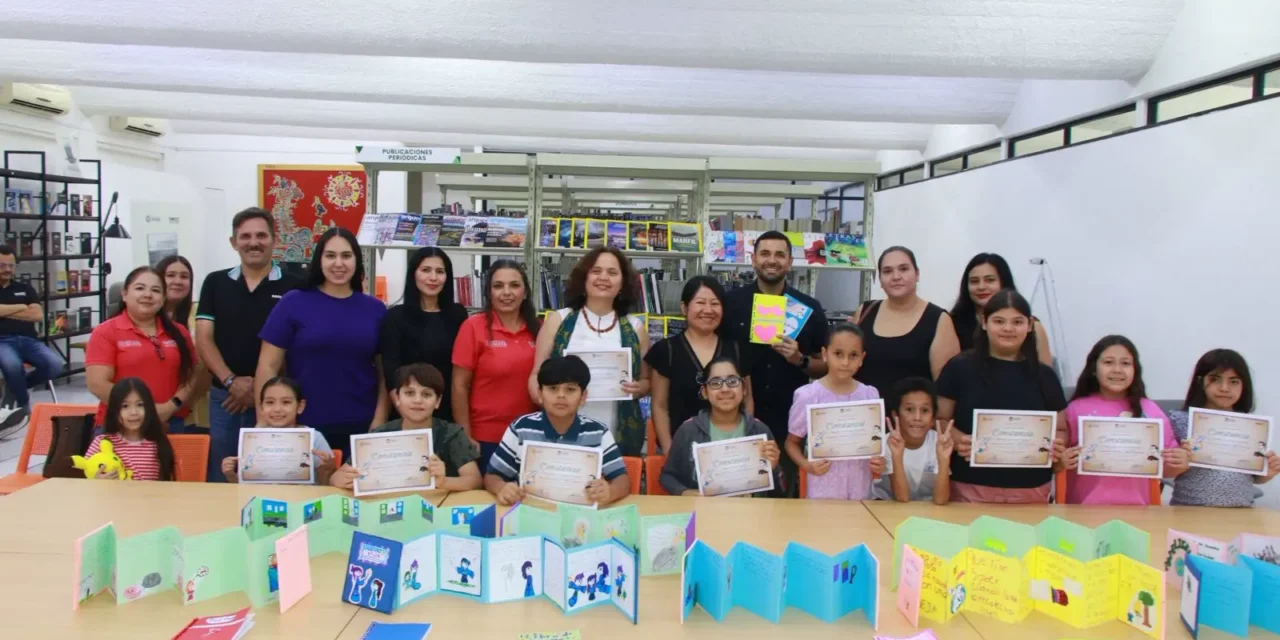 CLAUSURA DEL CURSO DE VERANO «CREACIÓN LITERARIA Y LIBRO DE ARTISTA» CON GEORGINA MARTÍNEZ