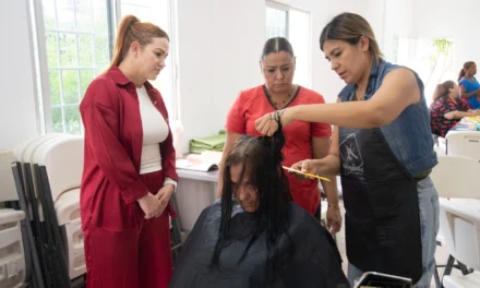 CONSIENTEN A ADULTOS MAYORES DE AGUARUTO POR EL DÍA DEL ABUELO