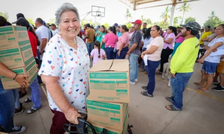 ATIENDE DIF SINALOA CON ASISTENCIA ALIMENTARIA A PESCADORES DE NAVOLATO Y SALVADOR ALVARADO BENEFICIANDO A 635 HABITANTES