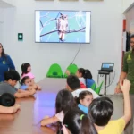 INICIÓ EL CURSO DE VERANO DESCUBRIENDO UN MUNDO