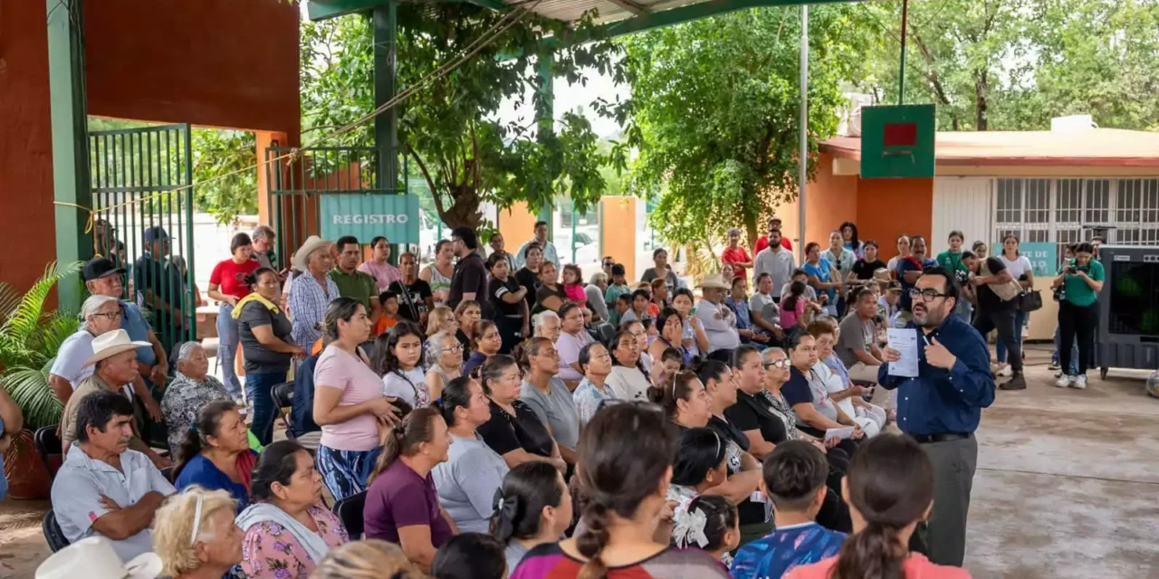 JUAN DE DIOS GÁMEZ ESCUCHA Y DIALOGA CON FAMILIAS DE LA CAMPANA