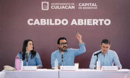 JUAN DE DIOS GÁMEZ ATIENDE PETICIONES CIUDADANAS DURANTE SESIÓN DE CABILDO ABIERTO EN SANALONA