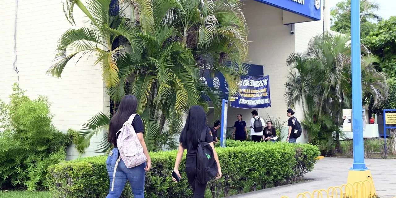 LA UAS RECIBIRÁ A MÁS DE 52 MIL ESTUDIANTES DE NUEVO INGRESO
