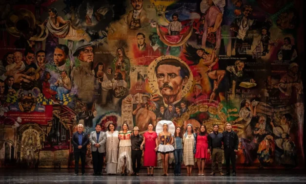 OAXACA SE VISTE DE GALA
