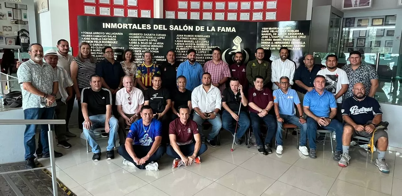 VÍCTOR ÁLVAREZ SERÁ INMORTALIZADO EN EL SALÓN DE LA FAMA DE CULIACÁN