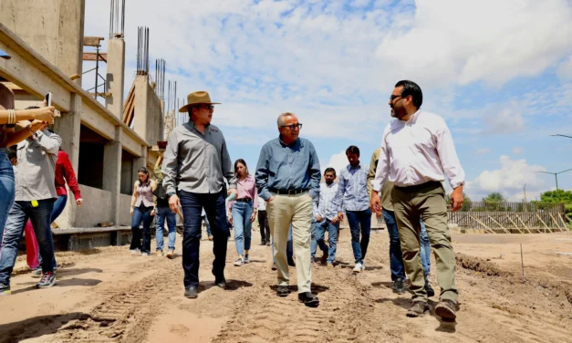 SUPERVISA EL GOBERNADOR ROCHA CONSTRUCCIÓN DE LA SECUNDARIA DE VALLE ALTO