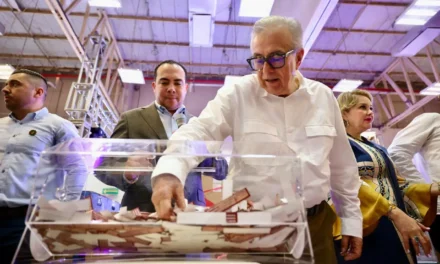GOBERNADOR ROCHA RECONOCE LABOR DE SERVIDORES PÚBLICOS ESTATALES EN LA ATENCIÓN A LA CIUDADANÍA