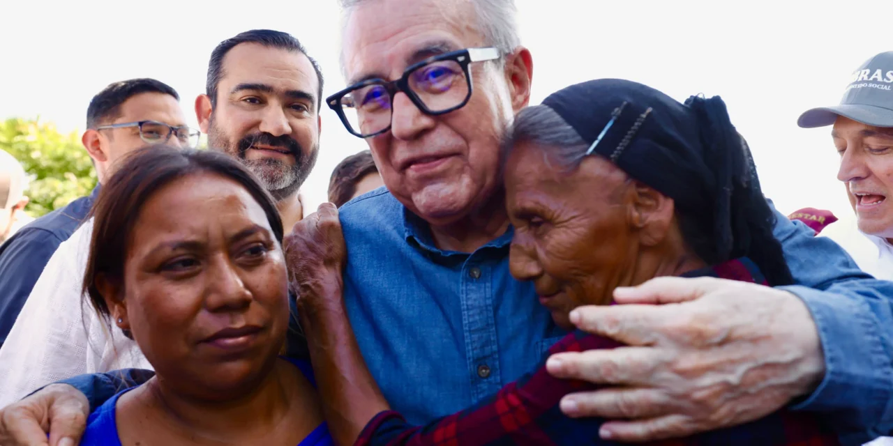 A NADIE SE LE VA A DEJAR DE AYUDAR, SEÑALA GOBERNADOR ROCHA ANTE AFECTADOS POR LLUVIAS EN AHOME