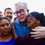 A NADIE SE LE VA A DEJAR DE AYUDAR, SEÑALA GOBERNADOR ROCHA ANTE AFECTADOS POR LLUVIAS EN AHOME
