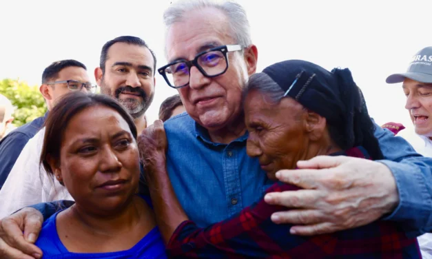 A NADIE SE LE VA A DEJAR DE AYUDAR, SEÑALA GOBERNADOR ROCHA ANTE AFECTADOS POR LLUVIAS EN AHOME