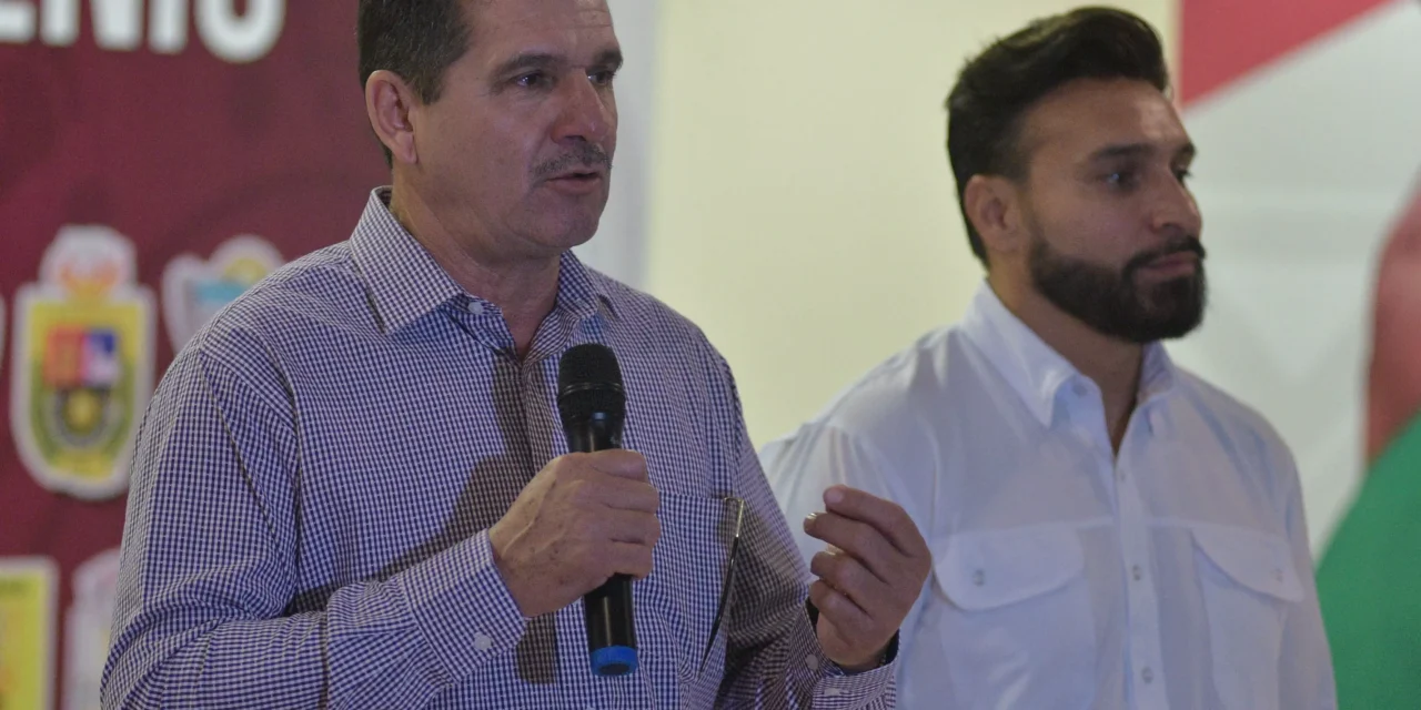 ARMANDO CAMACHO AGUILAR ASUME LA TITULARIDAD DEL ISDE