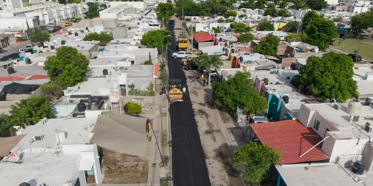 AYUNTAMIENTO DE CULIACÁN ATIENDE COMPROMISO DE DIÁLOGOS POR EL BIENESTAR CON OBRAS VIALES EN VILLAS DEL MANANTIAL