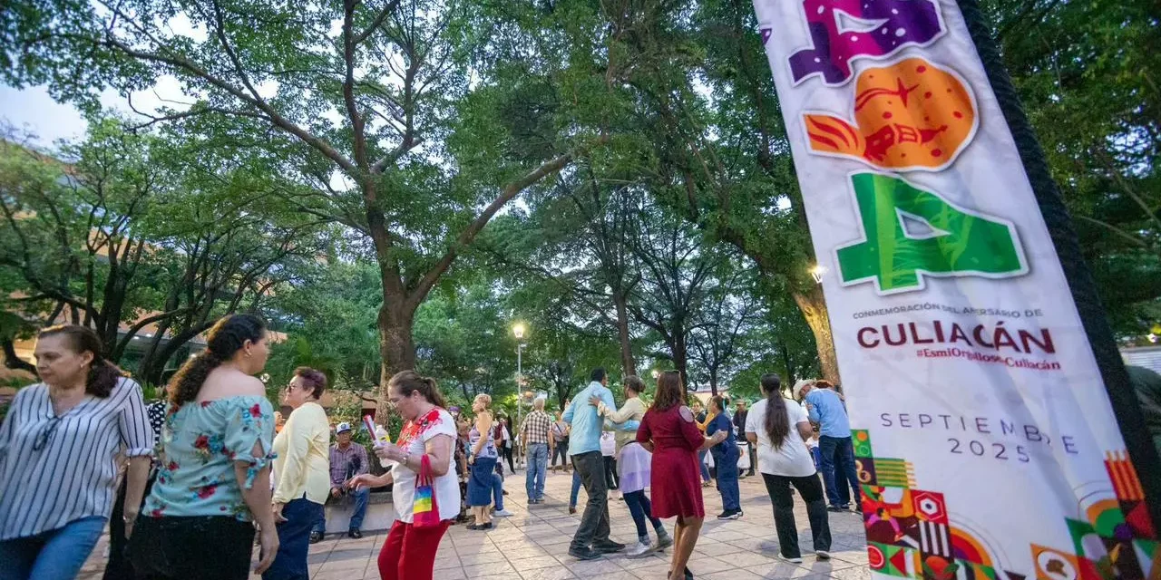 CULIACÁN BAILA AL SON DE BANDA LOS PORTEÑOS EN EL 494 ANIVERSARIO