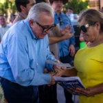 ENTREGA GOBERNADOR ROCHA APOYOS INMEDIATOS A FAMILIAS QUE ENFRENTARON INUNDACIONES EN JUAN JOSÉ RÍOS