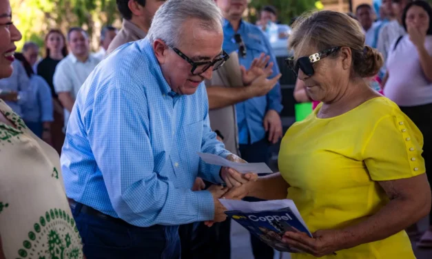 ENTREGA GOBERNADOR ROCHA APOYOS INMEDIATOS A FAMILIAS QUE ENFRENTARON INUNDACIONES EN JUAN JOSÉ RÍOS