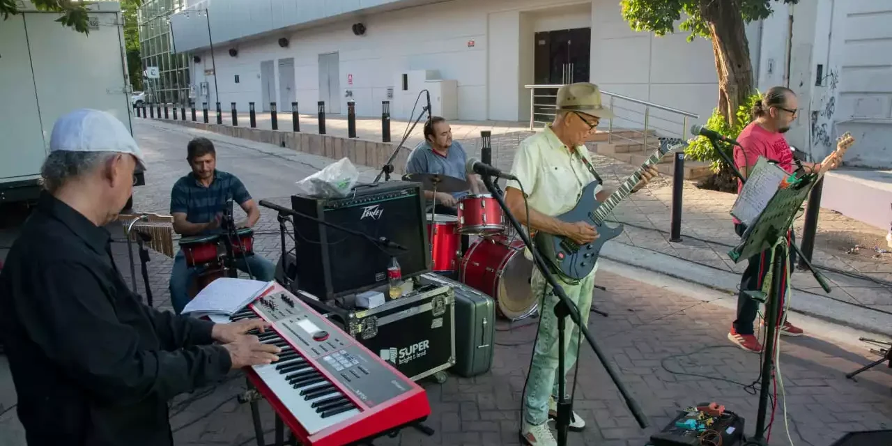 GÉNEROS MUSICALES DE JAZZ, MÚSICA VERSÁTIL Y ROCK AMENIZAN EL BARRIO MÁGICO