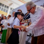 GOBERNADOR ROCHA PONE EN MARCHA CICLO ESCOLAR 2025-2026 DEL NIVEL BÁSICO CON UN LLAMADO A EDUCAR PARA LA PAZ