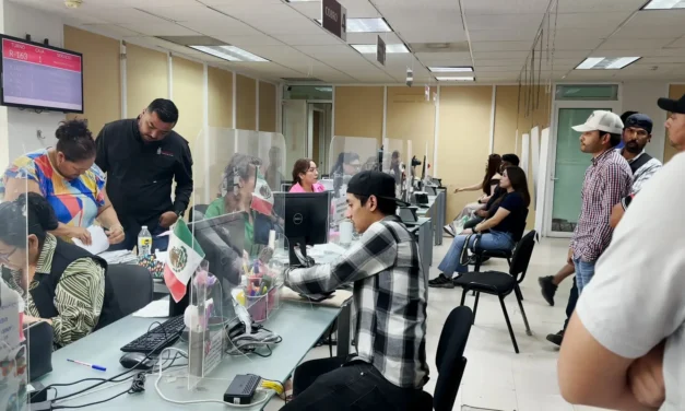 CIENTOS DE CONTRIBUYENTES APROVECHAN PAGO CON DESCUENTO EN ADEUDOS VEHICULARES ANTERIORES