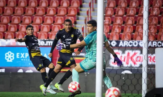 EL GRAN PEZ SUFRIÓ DOS EXPULSIONES Y NO PUDO CONSERVAR SU VENTAJA INICIAL, CAYENDO 1-2 ANTE ALEBRIJES