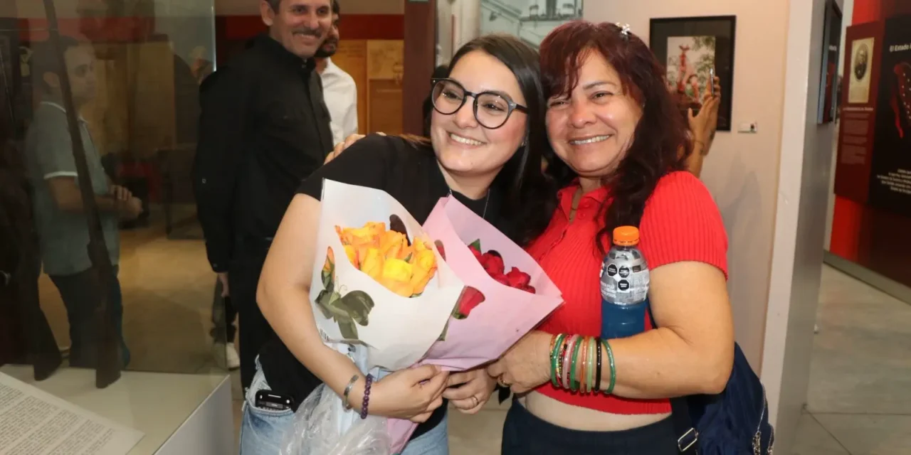 INAUGURAN EXPO FOTOGRAFÍA «SON Y COLOR DE SINALOA» DE LIE BERNAL
