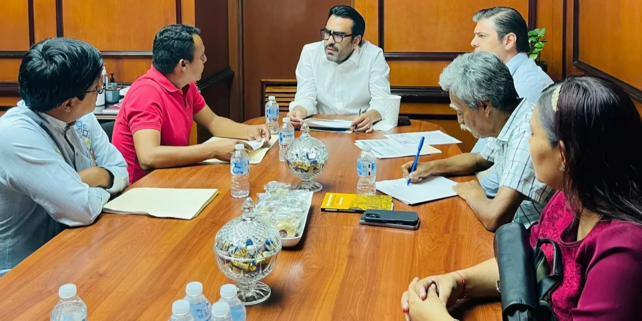 JUAN DE DIOS GÁMEZ ACUERDA CON EL MOVIMIENTO ANTORCHISTA SEGUIR ATENDIENDO GESTIONES