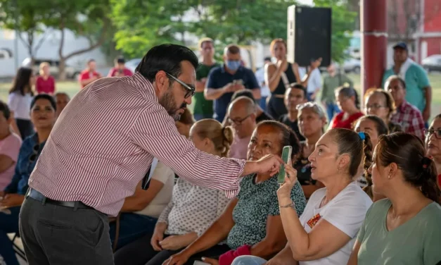 JUAN DE DIOS GÁMEZ SE COMPROMETE A MEJORAR CALLES Y PARQUE DE LA COLONIA VILLAS DEL MANANTIAL