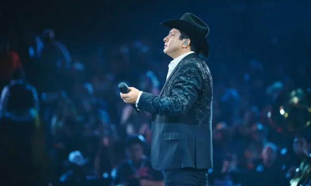 JULIÓN ÁLVAREZ DESATA LA EUFORIA EN TIJUANA CON DOBLE SOLD OUT