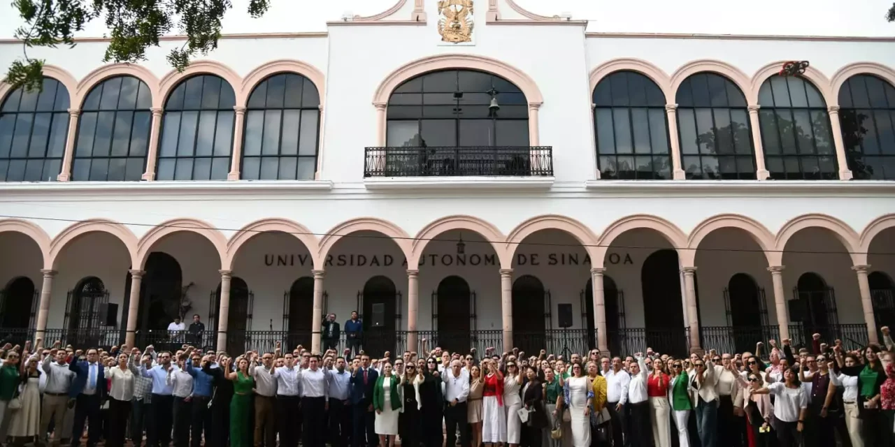 LA UAS CONMEMORA EL 215 ANIVERSARIO DEL INICIO DE LA INDEPENDENCIA DE MÉXICO PROMOVIENDO LA CULTURA DE LA PAZ, EL RESPETO, LA IGUALDAD Y LA INCLUSIÓN