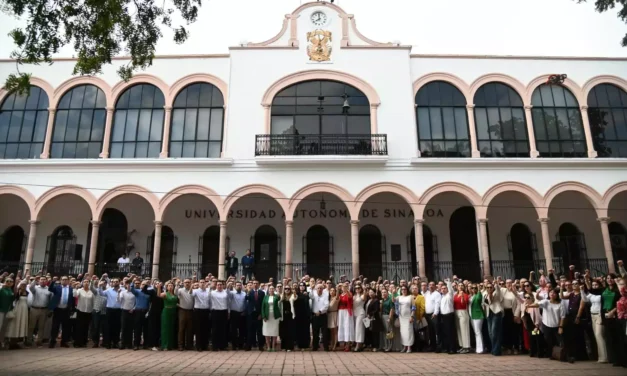 LA UAS CONMEMORA EL 215 ANIVERSARIO DEL INICIO DE LA INDEPENDENCIA DE MÉXICO PROMOVIENDO LA CULTURA DE LA PAZ, EL RESPETO, LA IGUALDAD Y LA INCLUSIÓN