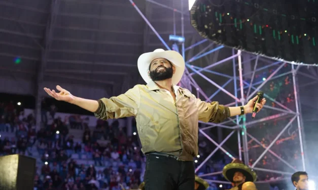 PANCHO BARRAZA DEMUESTRA POR QUÉ SIGUE MARCANDO TENDENCIA EN EL REGIONAL MEXICANO