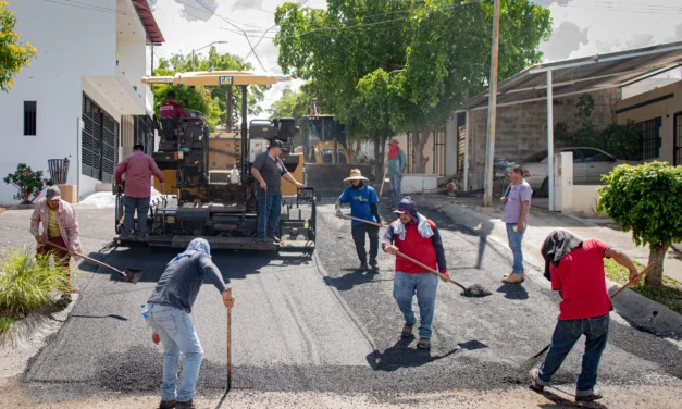 SIGUEN LOS TRABAJOS DE REENCARPETADO Y BACHEO PARA MEJORAR LA MOVILIDAD EN CULIACÁN