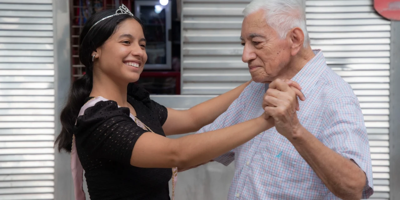 TARDES DE DANZÓN, CONTINÚAN DANDO VIDA AL CENTRO DE CULIACÁN