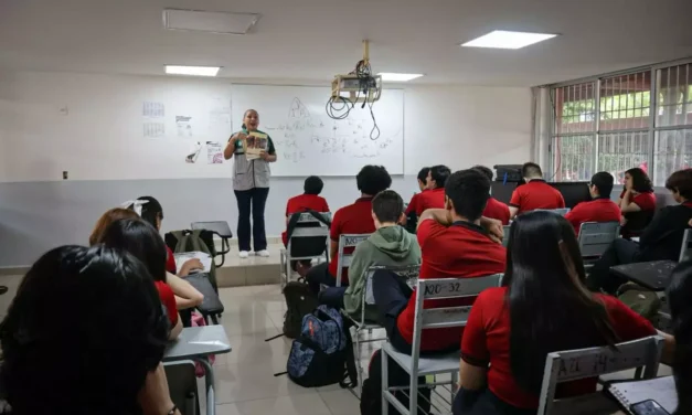 DIF CULIACÁN LLEVA PROGRAMA DE PREVENCIÓN DEL EMBARAZO ADOLESCENTE AL CBTIS 224