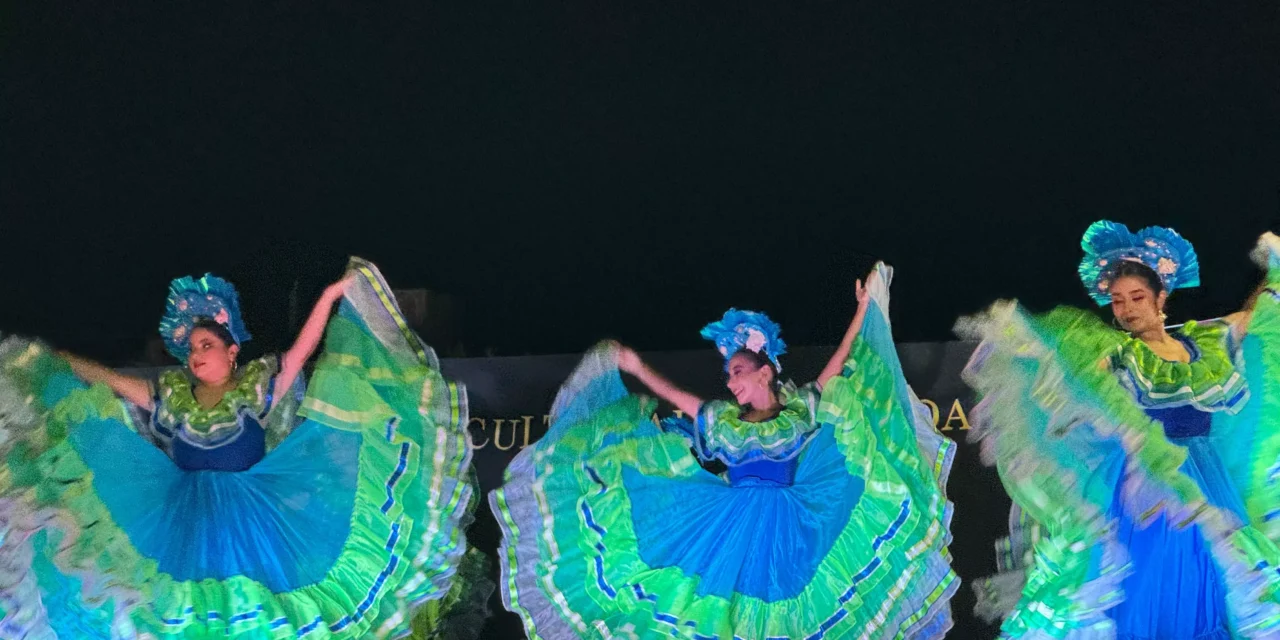 EL BALLET FOLKLÓRICO DE CULTURA DESLUMBRA EN VILLA UNIÓN DURANTE LA APERTURA DEL FESTIVAL CULTURAL SINALOA 2025