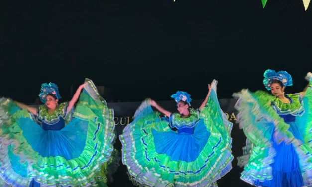 EL BALLET FOLKLÓRICO DE CULTURA DESLUMBRA EN VILLA UNIÓN DURANTE LA APERTURA DEL FESTIVAL CULTURAL SINALOA 2025