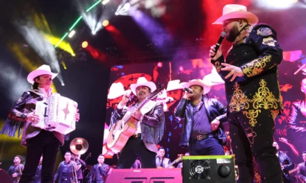 EL FANTASMA, LOS DOS CARNALES Y GERARDO DÍAZ Y SU GERARQUÍA ENCENDIERON LA ARENA CDMX