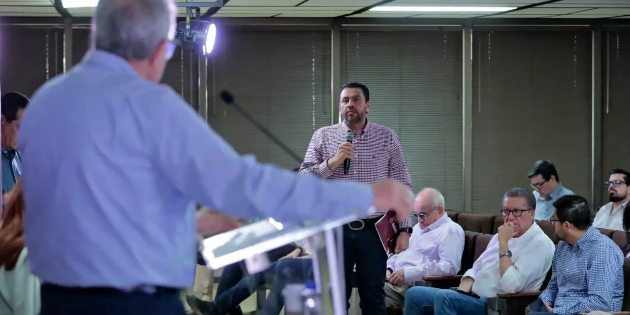 LAS GESTIONES EN FAVOR DE LOS PRODUCTORES AGRÍCOLAS SON PERMANENTES, SEÑALA GOBERNADOR ROCHA