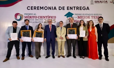 GOBERNADOR ROCHA ENTREGA EL PREMIO AL MÉRITO CIENTÍFICO 2025