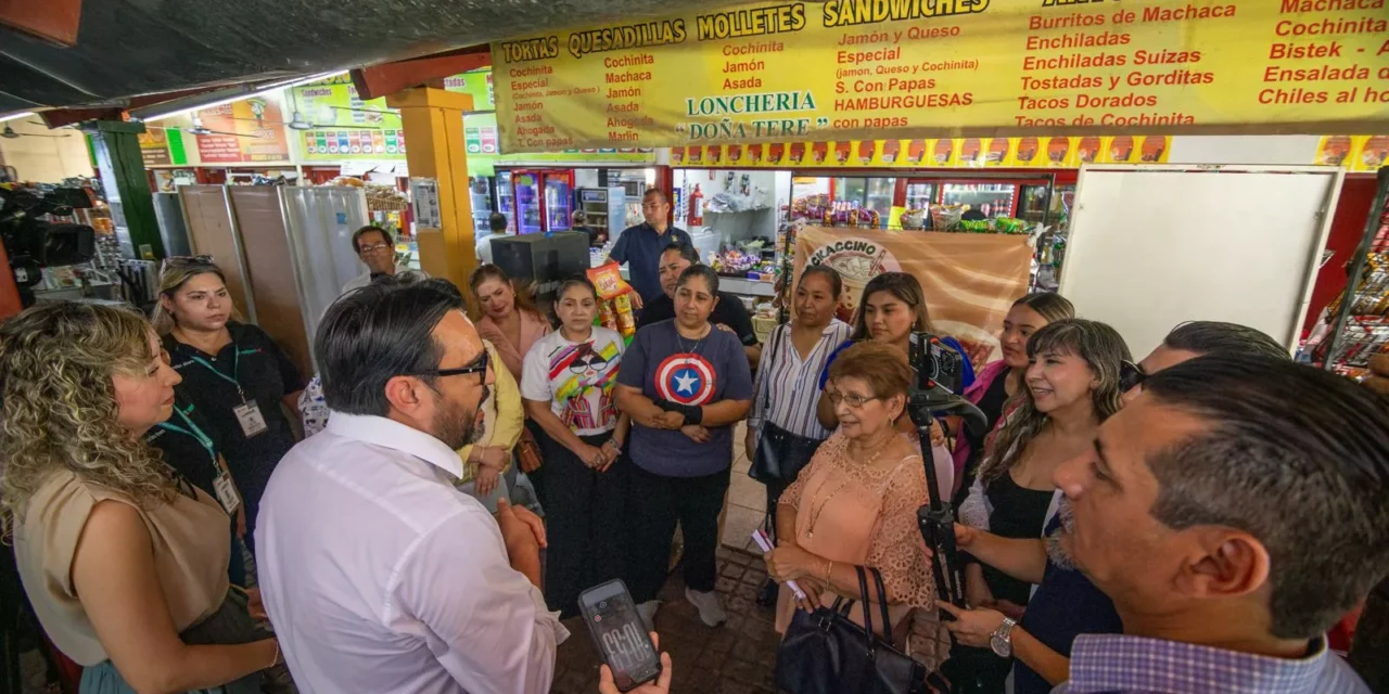 JUAN DE DIOS GÁMEZ CONTINÚA CON LA ENTREGA DE MICROCRÉDITOS A MUJERES EMPRENDEDORAS POR EL BIENESTAR