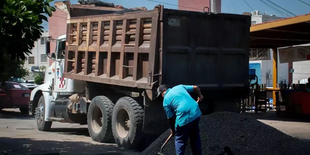 LABORES DE REENCARPETADO MEJORAN MOVILIDAD Y SEGURIDAD VIAL EN LA CIUDAD