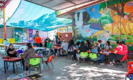 LLEGA TALLER DE ELABORACIÓN DE FLORES ETERNAS AL JARDÍN DE NIÑOS JUSTO SIERRA