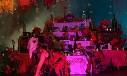 LA ESCUELA NACIONAL DE ARTE TEATRAL REALIZARÁ EL FESTIVAL DE DÍA DE MUERTOS: EL ÚLTIMO APLAUSO Y NOS VAMOS
