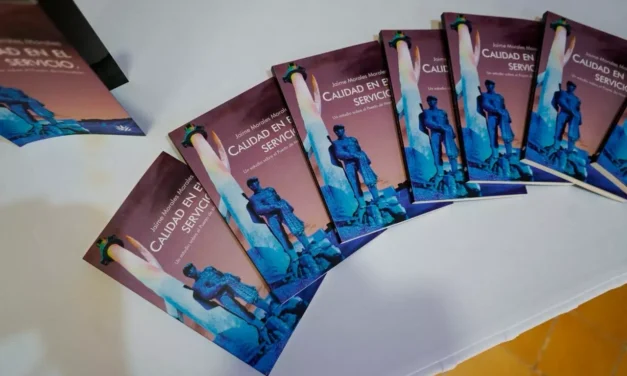 PRESENTAN LIBRO “CALIDAD EN EL SERVICIO. UN ESTUDIO SOBRE EL PUERTO DE MAZATLÁN” DE JAIME MORALES MORALES