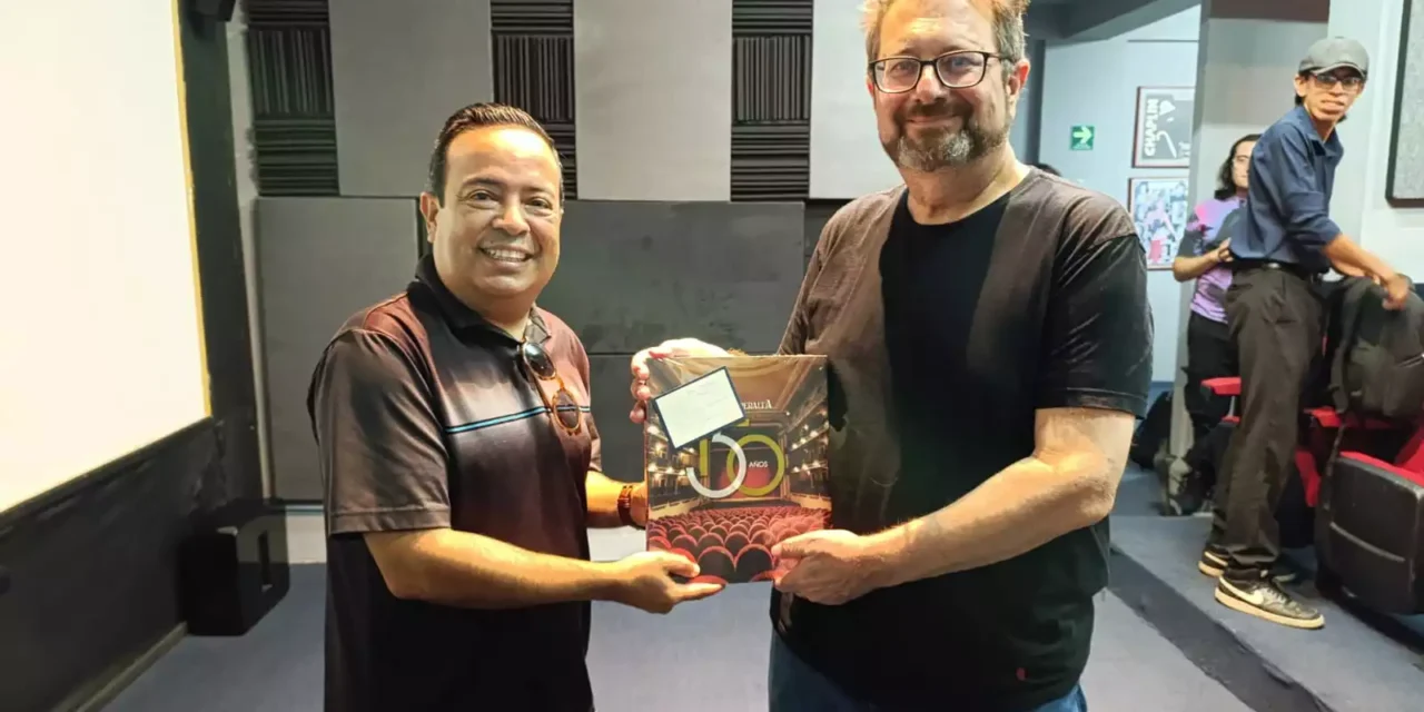 PRODUCTIVA VISITA DEL CINEASTA BERNARD ROSE A MAZATLÁN
