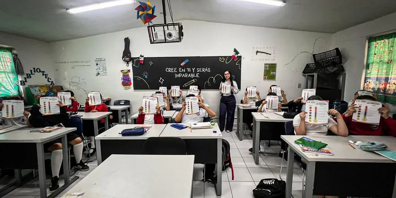 A TRAVÉS DE SANAMENTE, DIF CULIACÁN IMPULSA EL CUIDADO DE LA SALUD MENTAL EN PADRES DE FAMILIA