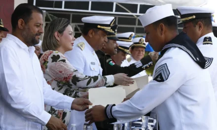 CONMEMORAN EL BICENTENARIO DE LA CONSOLIDACIÓN DE LA INDEPENDENCIA EN EL MAR
