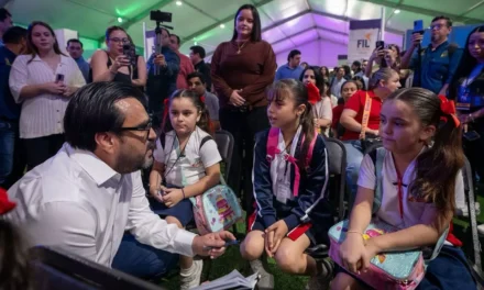 JUAN DE DIOS GÁMEZ INAUGURA LA FERIA INTERNACIONAL DEL LIBRO CULIACÁN 2025: “ES PATRIMONIO DE TODOS”