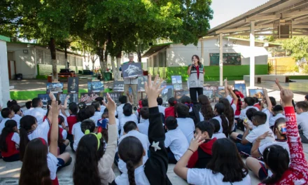 LLEVAN ARTE Y CIVISMO A LA ESCUELA PRIMARIA VELINA LEÓN CON PROGRAMAS EDUCATIVOS MUNICIPALES